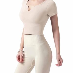 Sujetador deportivo negro con top corto